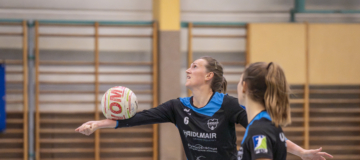 Katharina Lackinger am Zuspiel